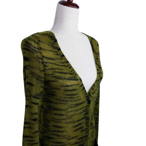 Free People FP BEACH Moss Green Mohair Tiger Stripe Cardigan Size M - Picture 4 of 12